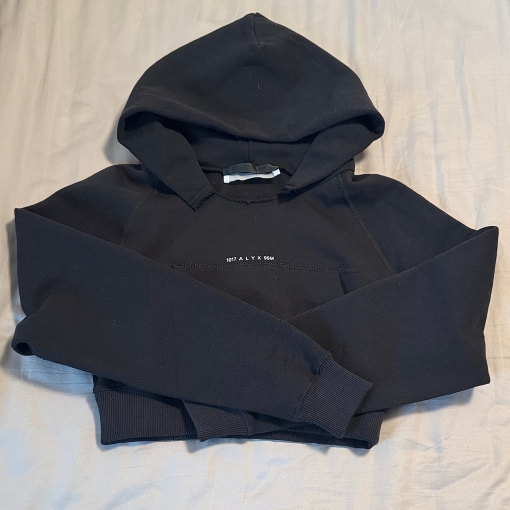 1017 ALYX  9SM Black Cropped Hoodie Sweater